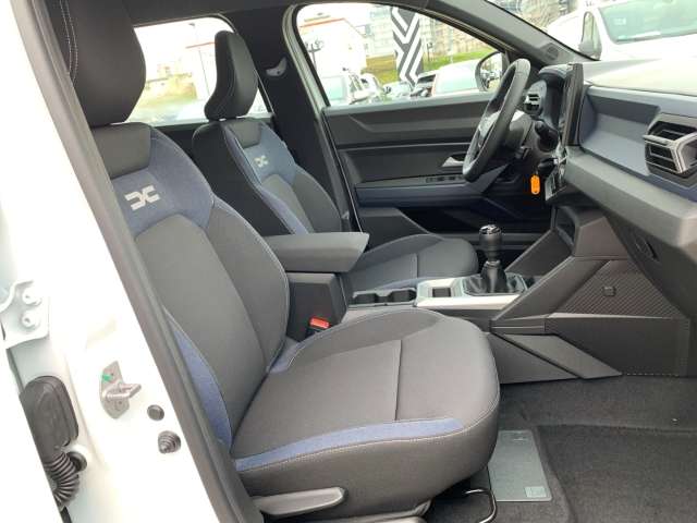 Fahrzeugbild eines Dacia Bigster