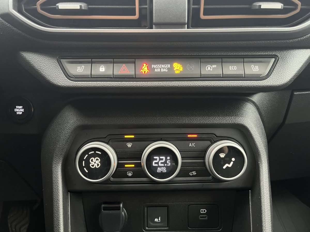 Fahrzeugbild eines Dacia Jogger