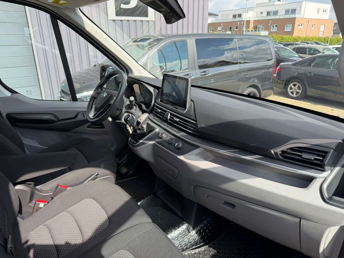 Fahrzeugbild eines Maxus Deliver 9