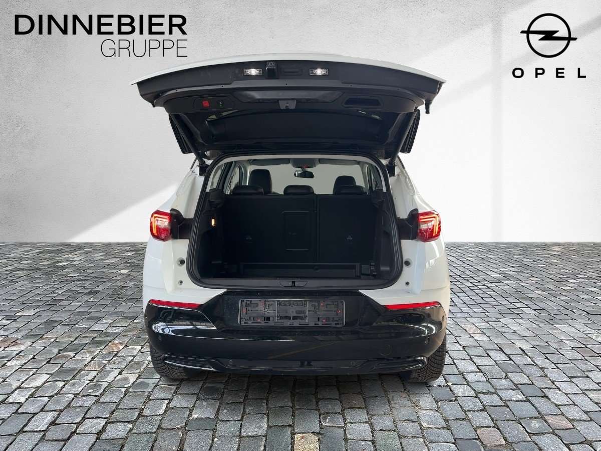 Fahrzeugbild eines Opel Grandland X