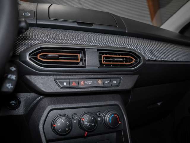 Fahrzeugbild eines Dacia Sandero