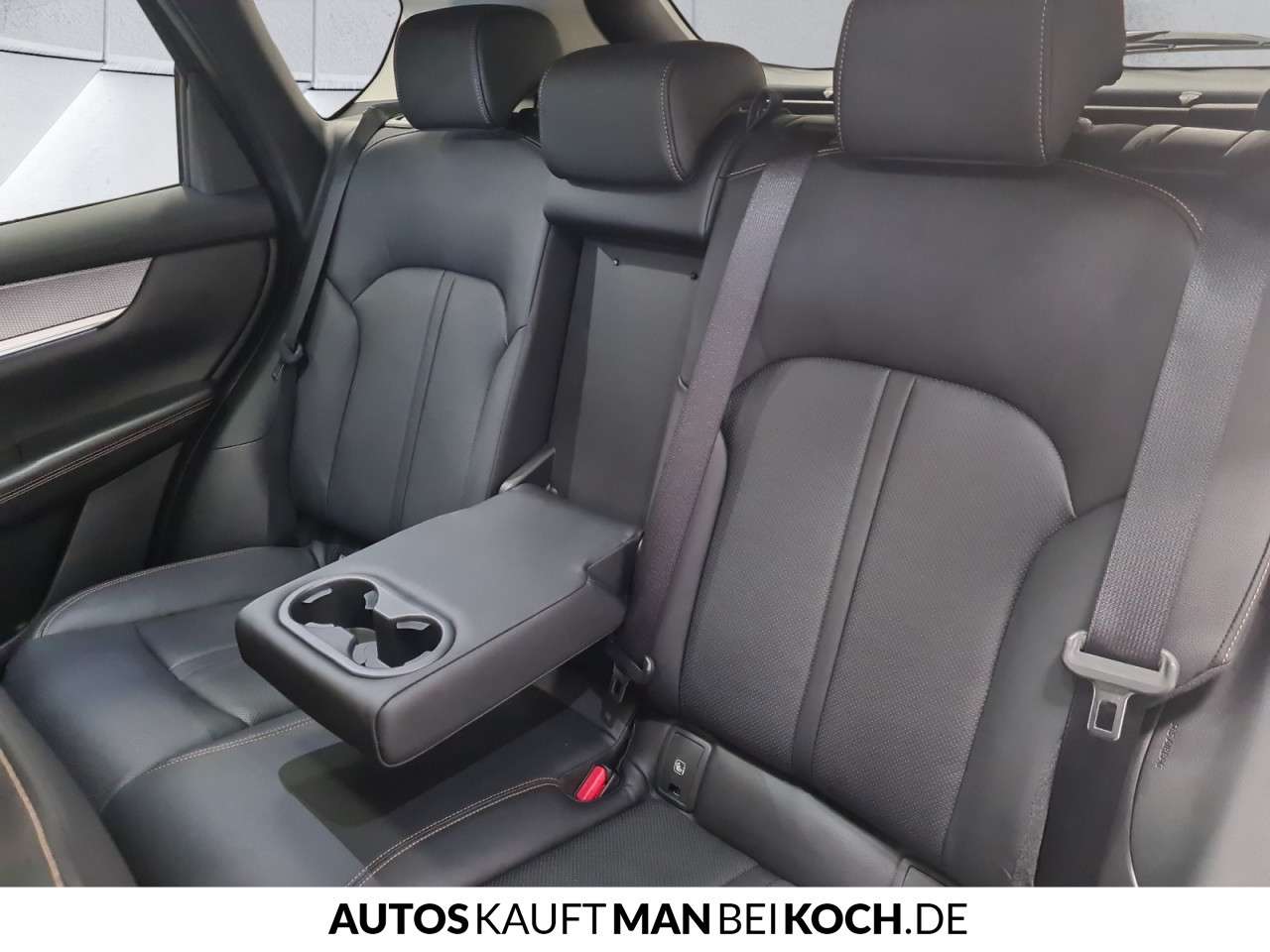 Fahrzeugbild eines Mazda CX-60