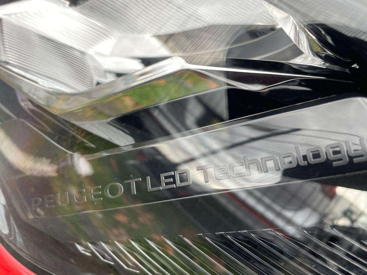 Fahrzeugbild eines Peugeot e-208