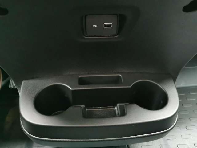 Fahrzeugbild eines Opel Movano