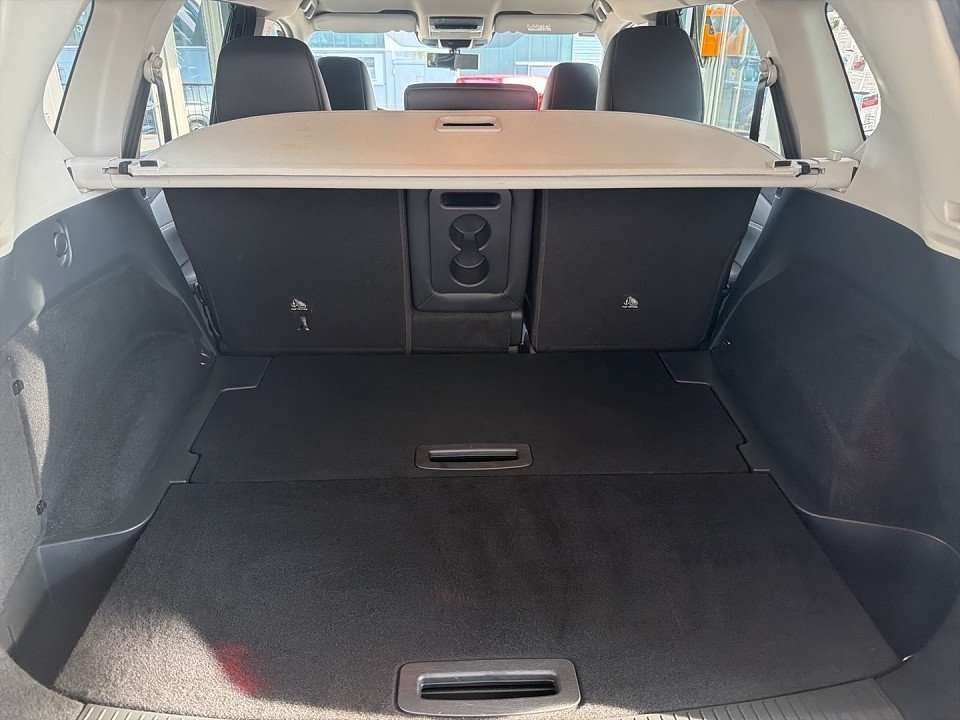 Fahrzeugbild eines Nissan X-TRAIL