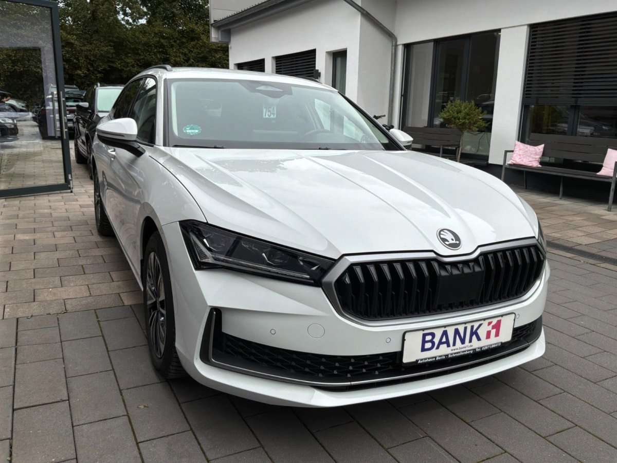 Fahrzeugbild eines Skoda Superb