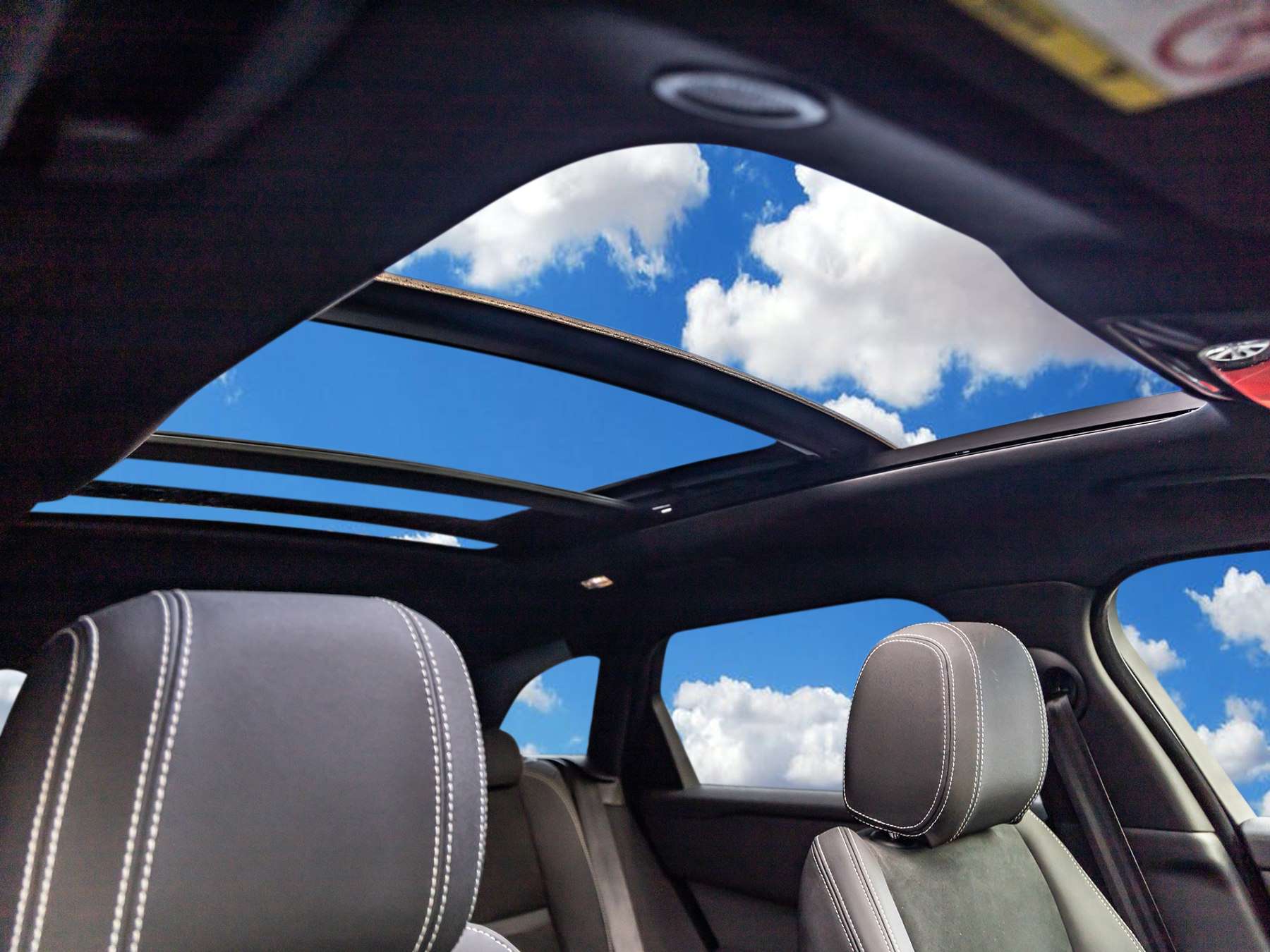 Fahrzeugbild eines Land Rover Range Rover Velar