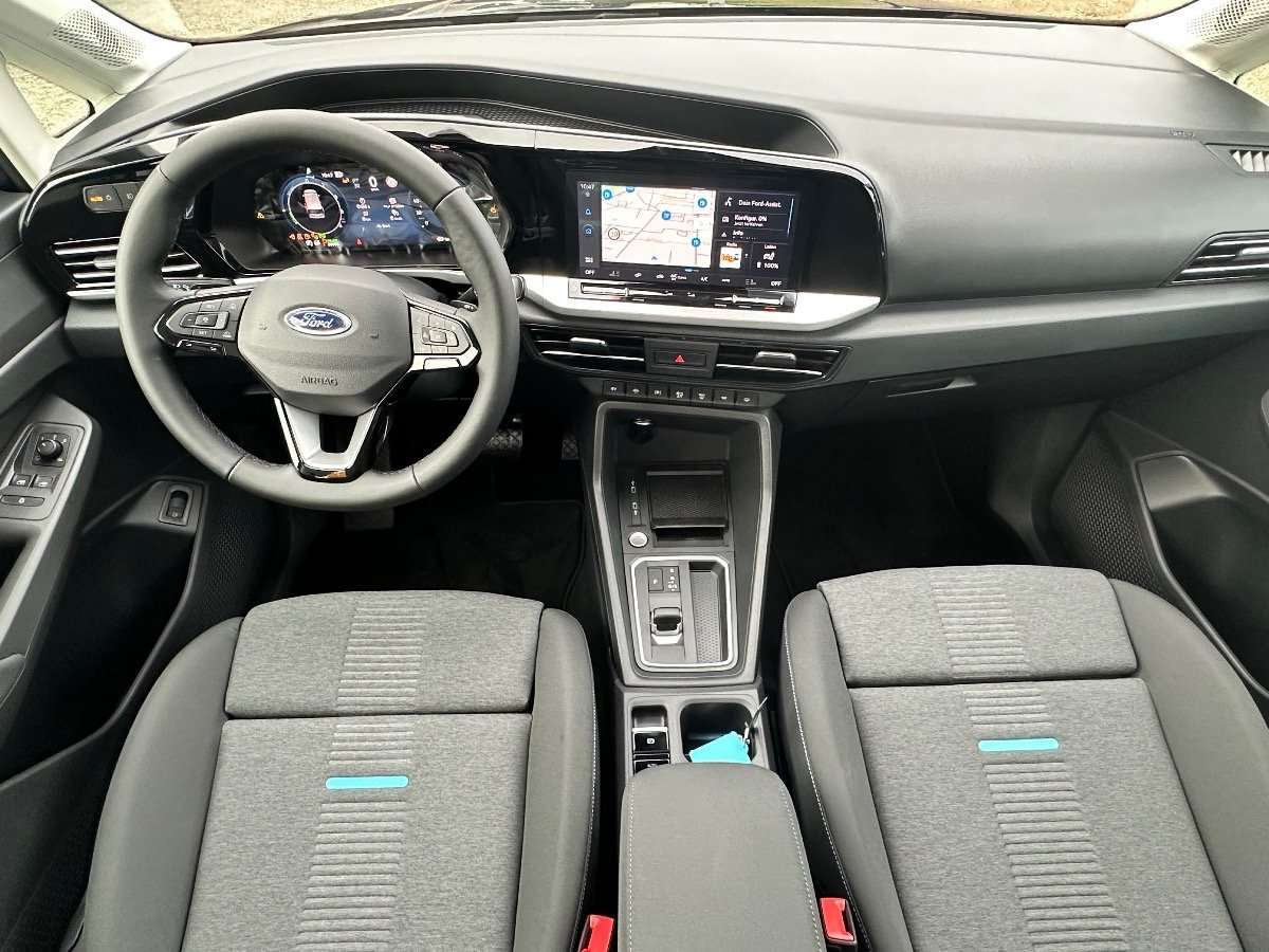 Fahrzeugbild eines Ford Grand Tourneo