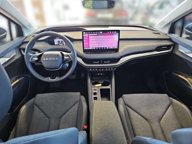 Fahrzeugbild eines Skoda ELROQ