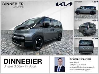 Schräge Frontansicht auf einen Kia PV5 Passenger , freigestellt