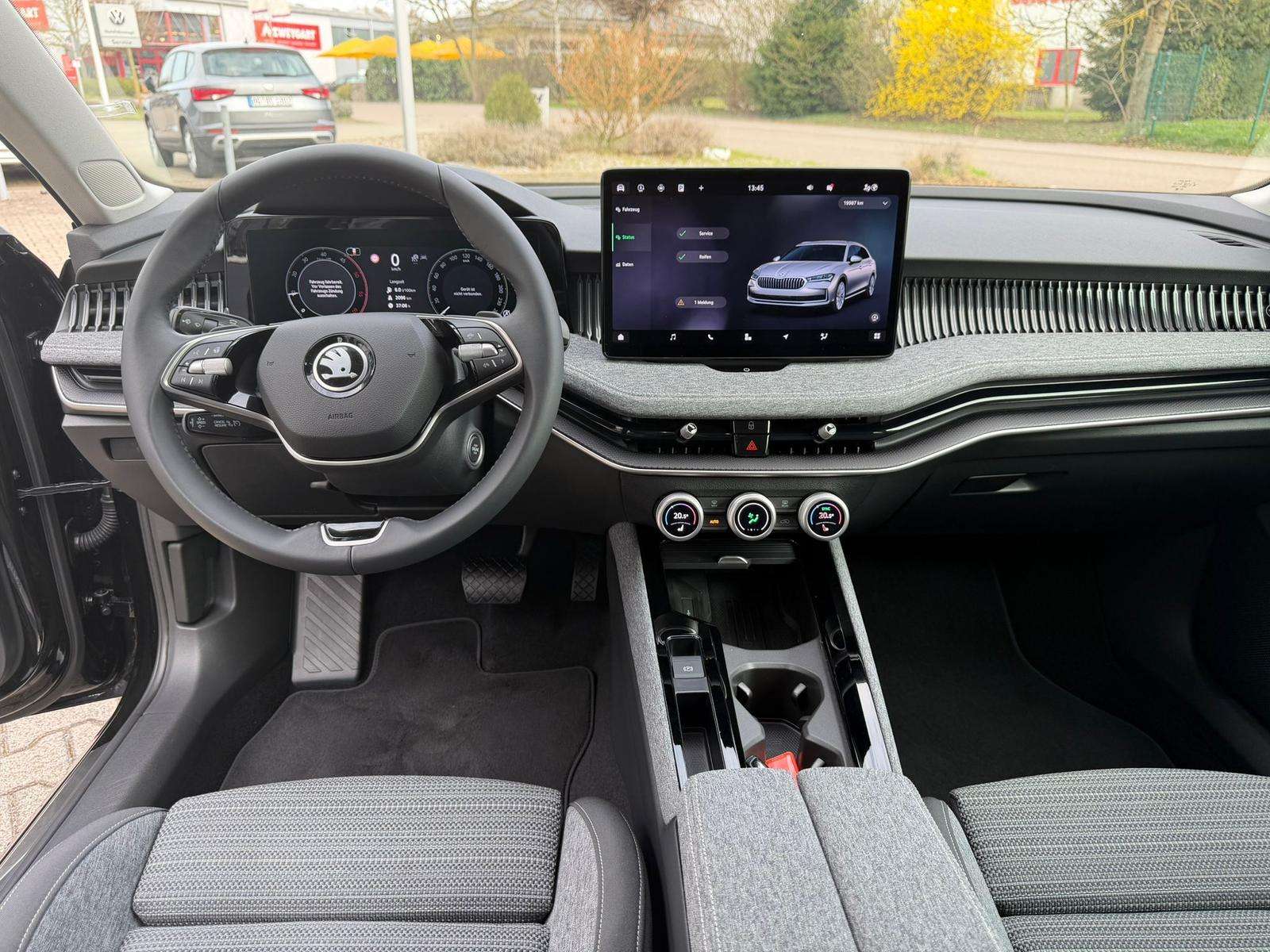 Fahrzeugbild eines Skoda Superb