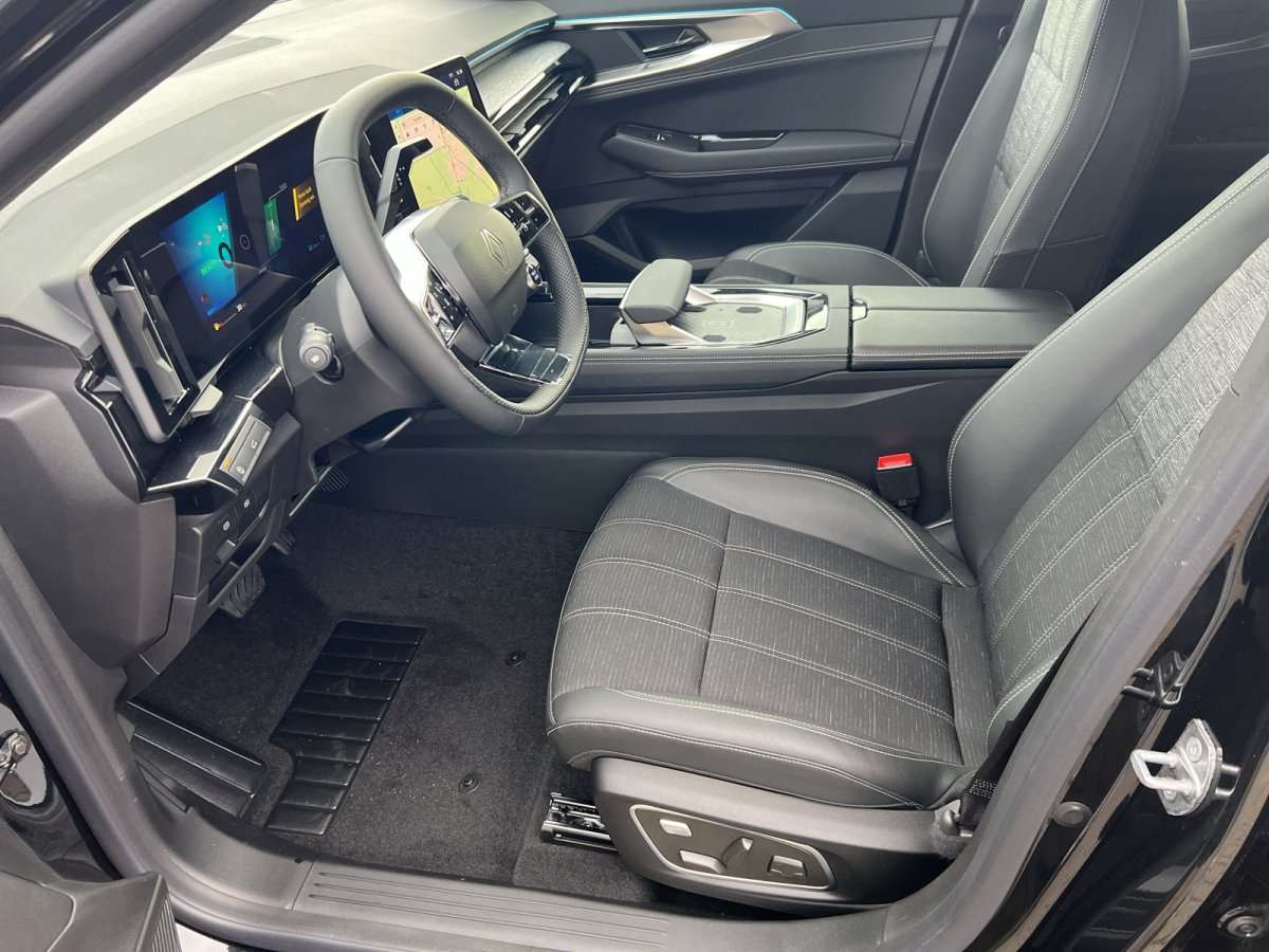 Fahrzeugbild eines Renault Austral