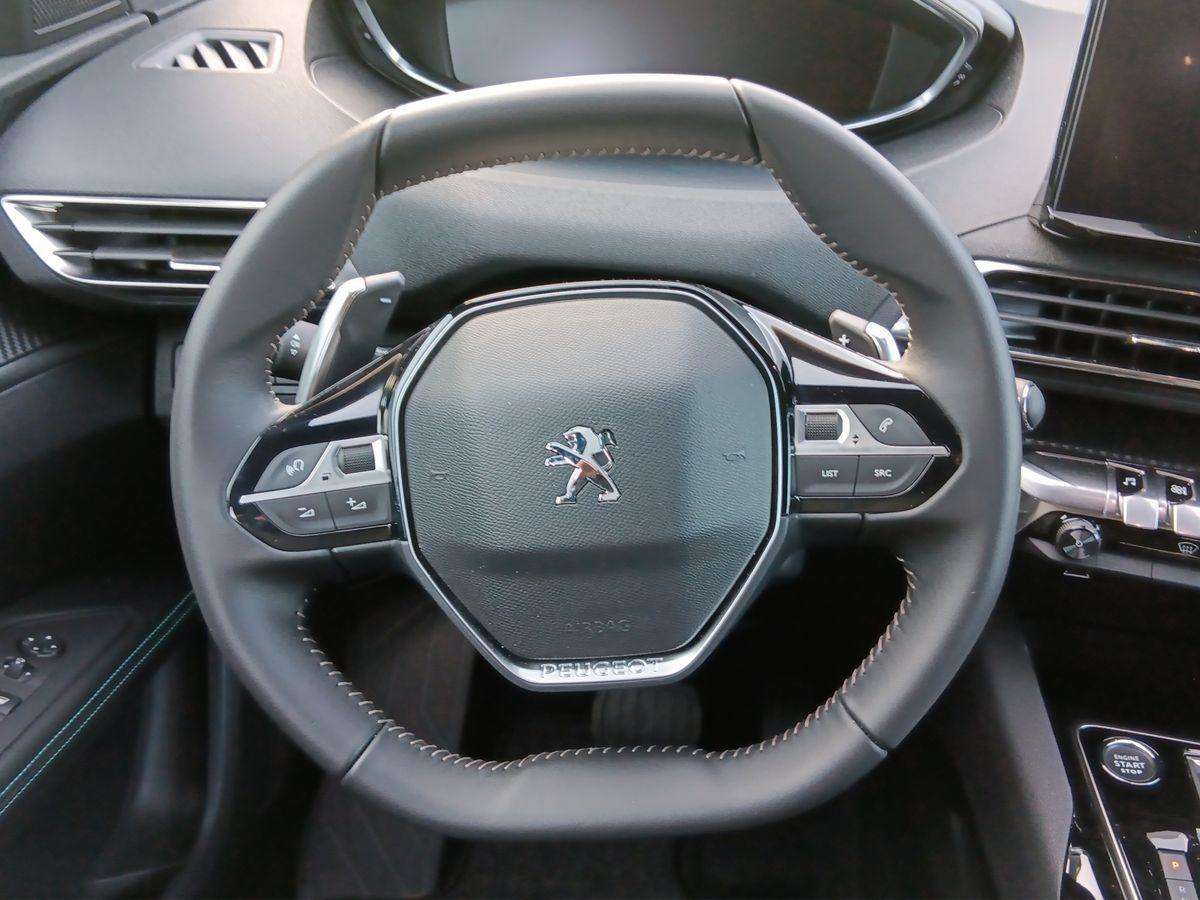 Fahrzeugbild eines Peugeot 5008