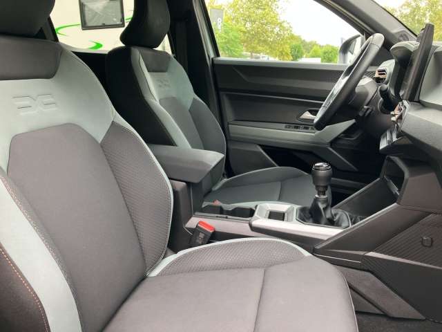 Fahrzeugbild eines Dacia Duster