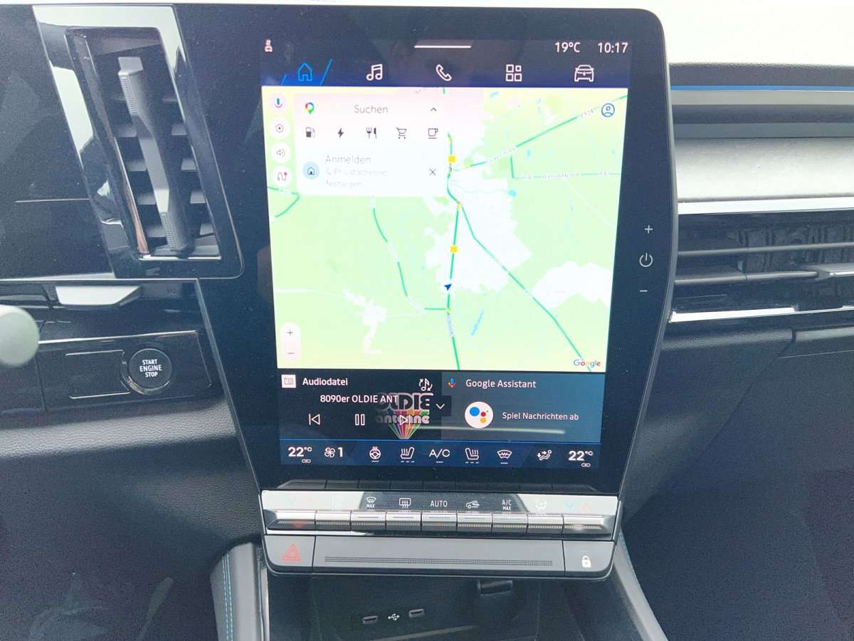 Fahrzeugbild eines Renault Rafale