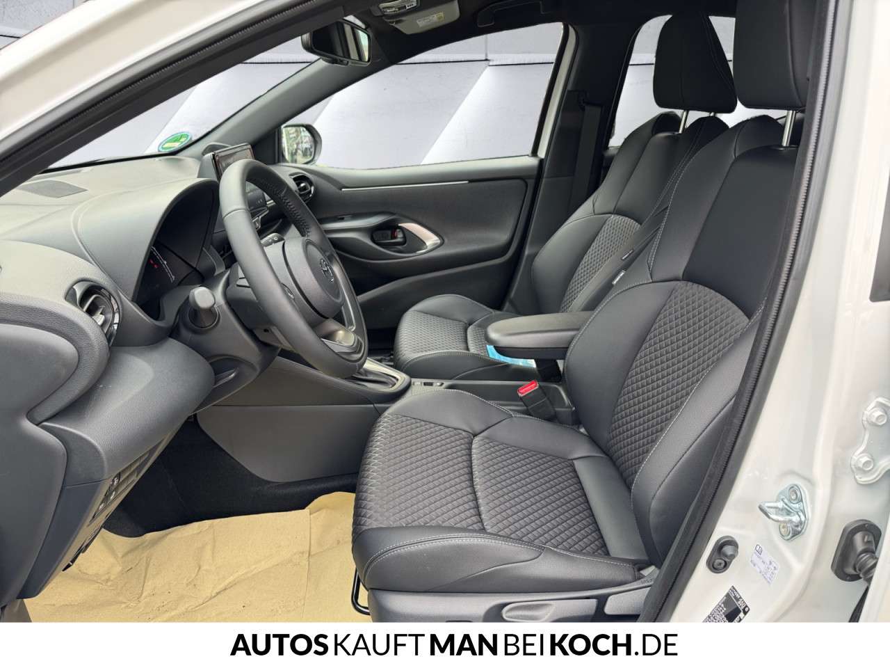 Fahrzeugbild eines Mazda Mazda2 Hybrid