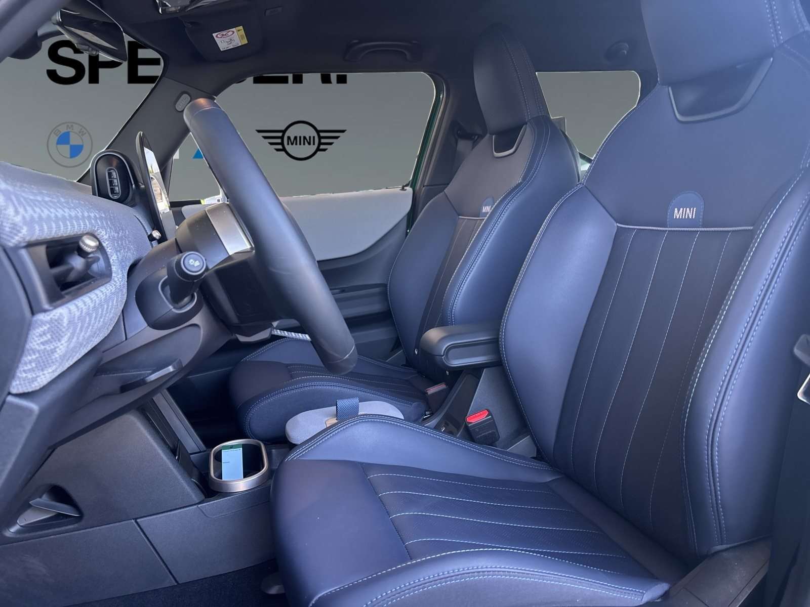 Fahrzeugbild eines MINI COOPER