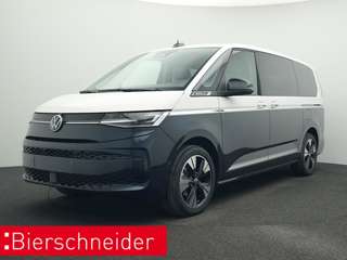 Schräge Frontansicht auf einen Volkswagen Multivan , freigestellt