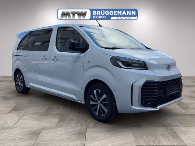 Fahrzeugbild eines Toyota Proace