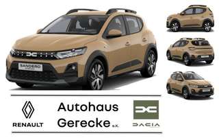 Schräge Frontansicht auf einen Dacia Sandero , freigestellt