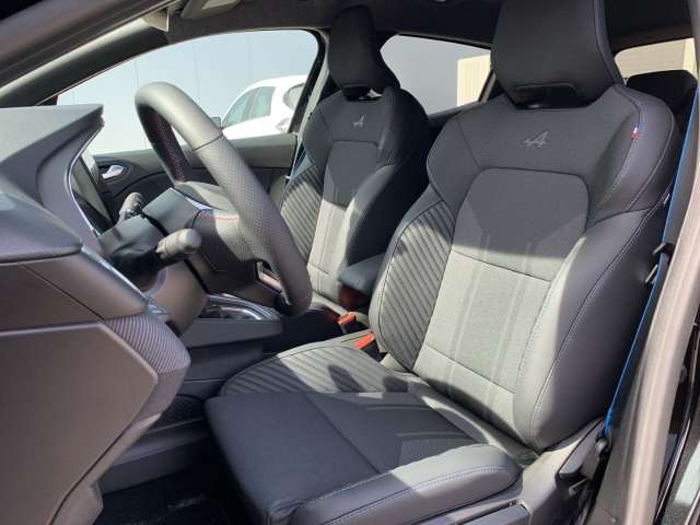 Fahrzeugbild eines Renault Clio