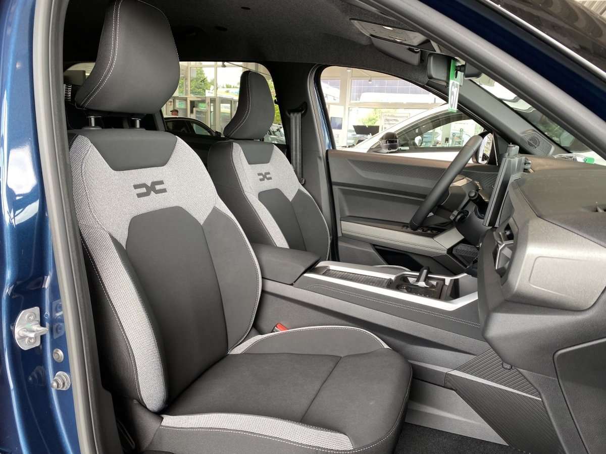 Fahrzeugbild eines Dacia Bigster