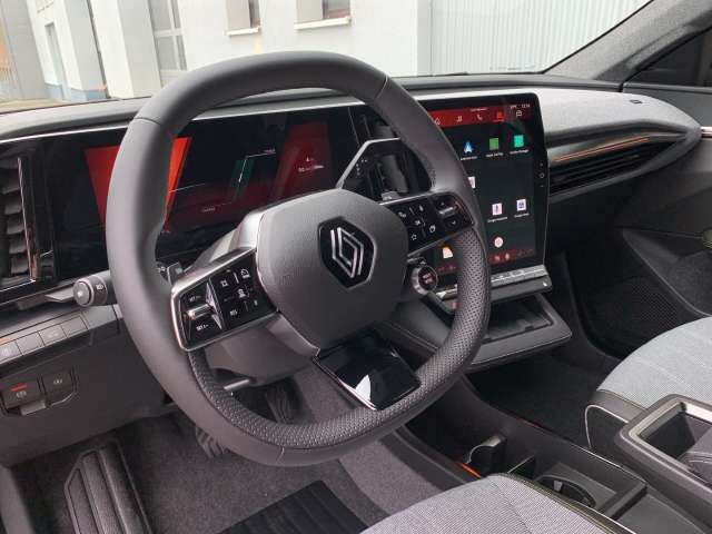 Fahrzeugbild eines Renault Scenic E-TECH