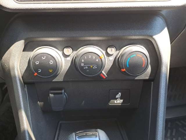 Fahrzeugbild eines Dacia Sandero