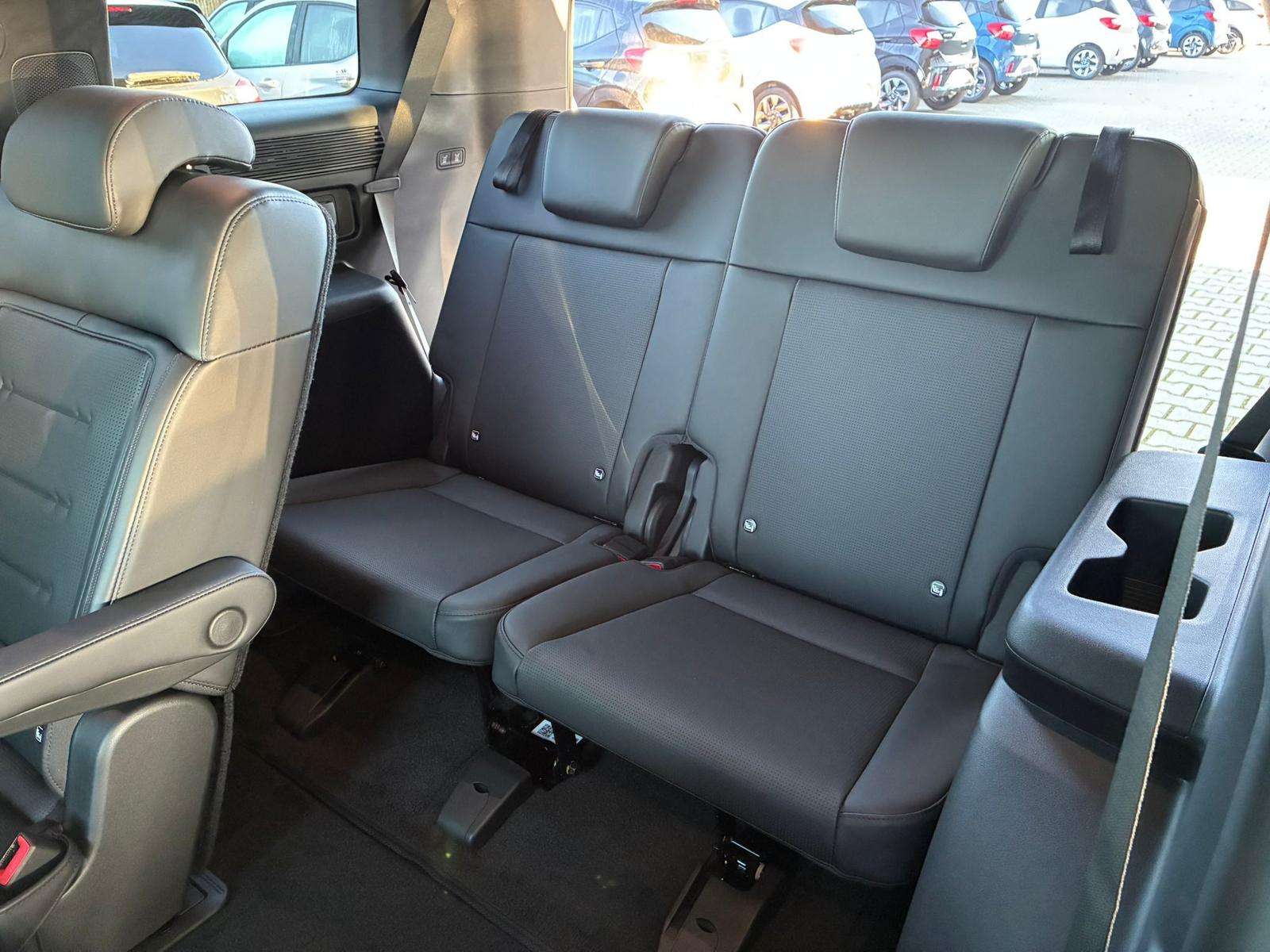 Fahrzeugbild eines Hyundai Santa Fe