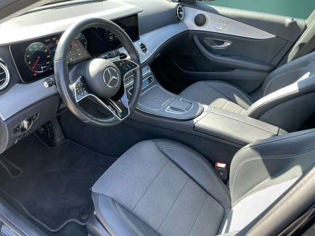 Fahrzeugbild eines Mercedes-Benz E-Klasse