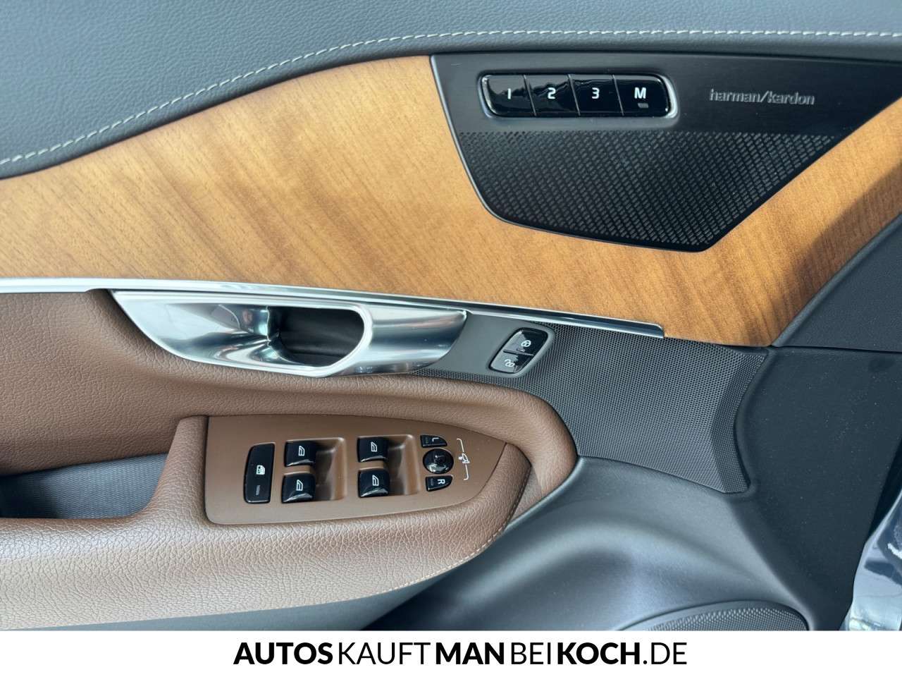 Fahrzeugbild eines Volvo XC90
