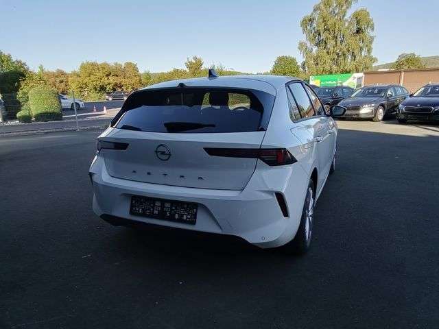 Fahrzeugbild eines Opel Astra