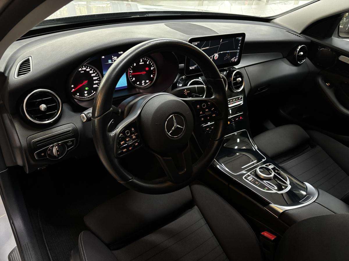 Fahrzeugbild eines Mercedes-Benz C-Klasse