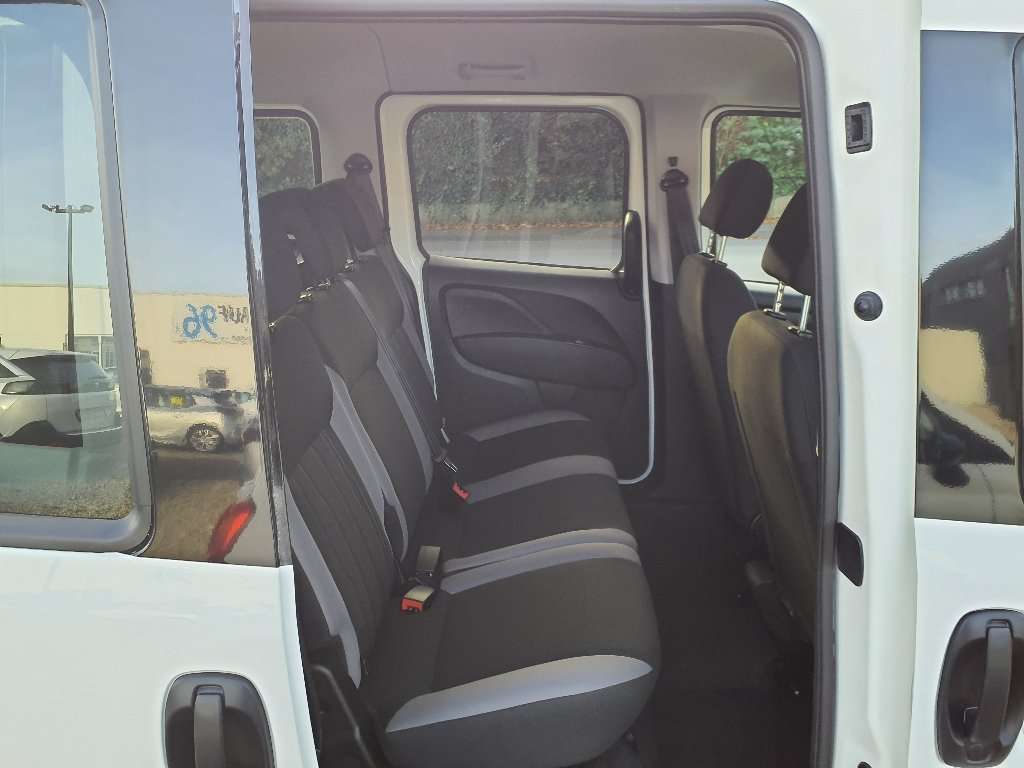 Fahrzeugbild eines Fiat Doblò