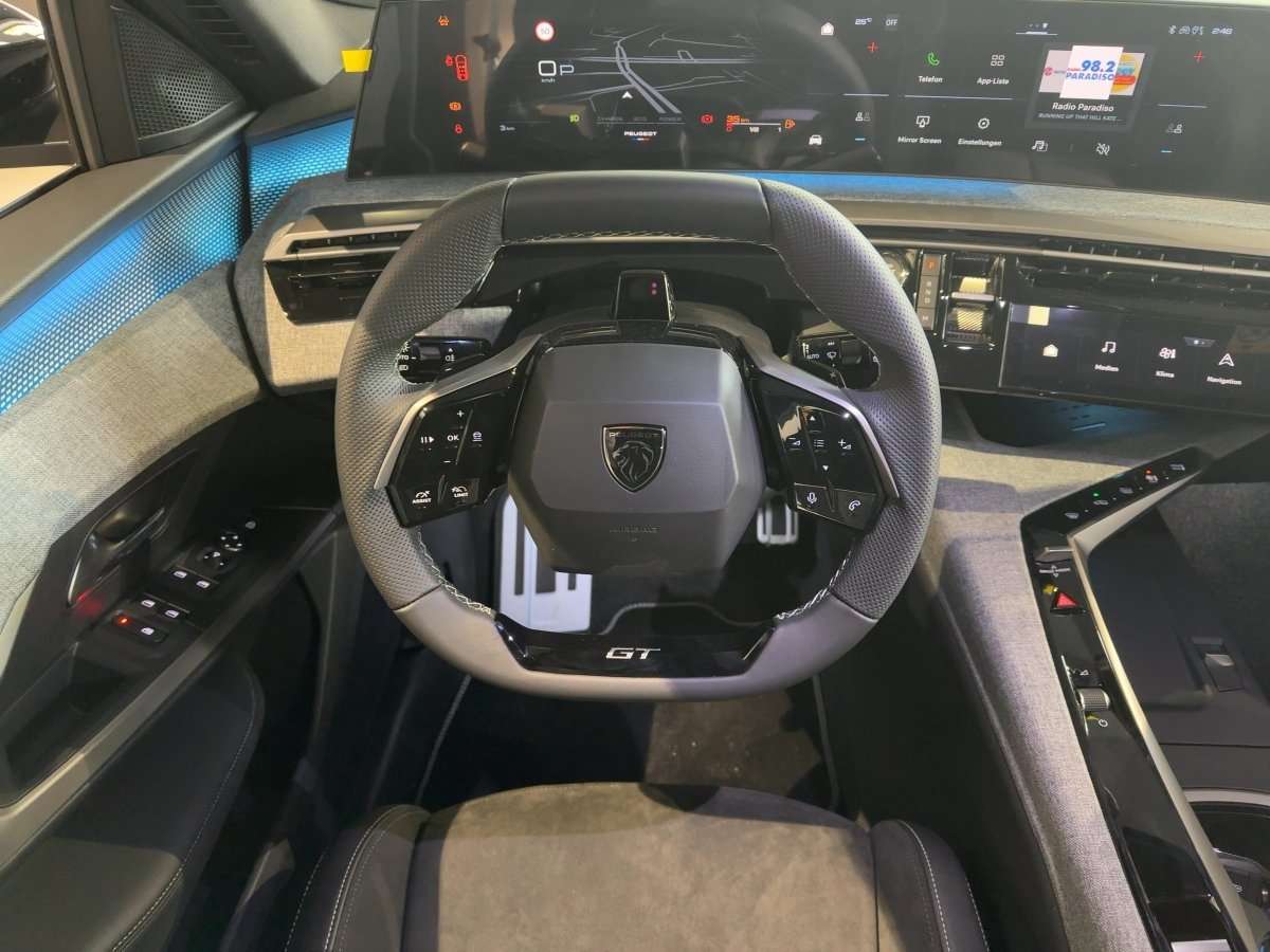 Fahrzeugbild eines Peugeot 5008