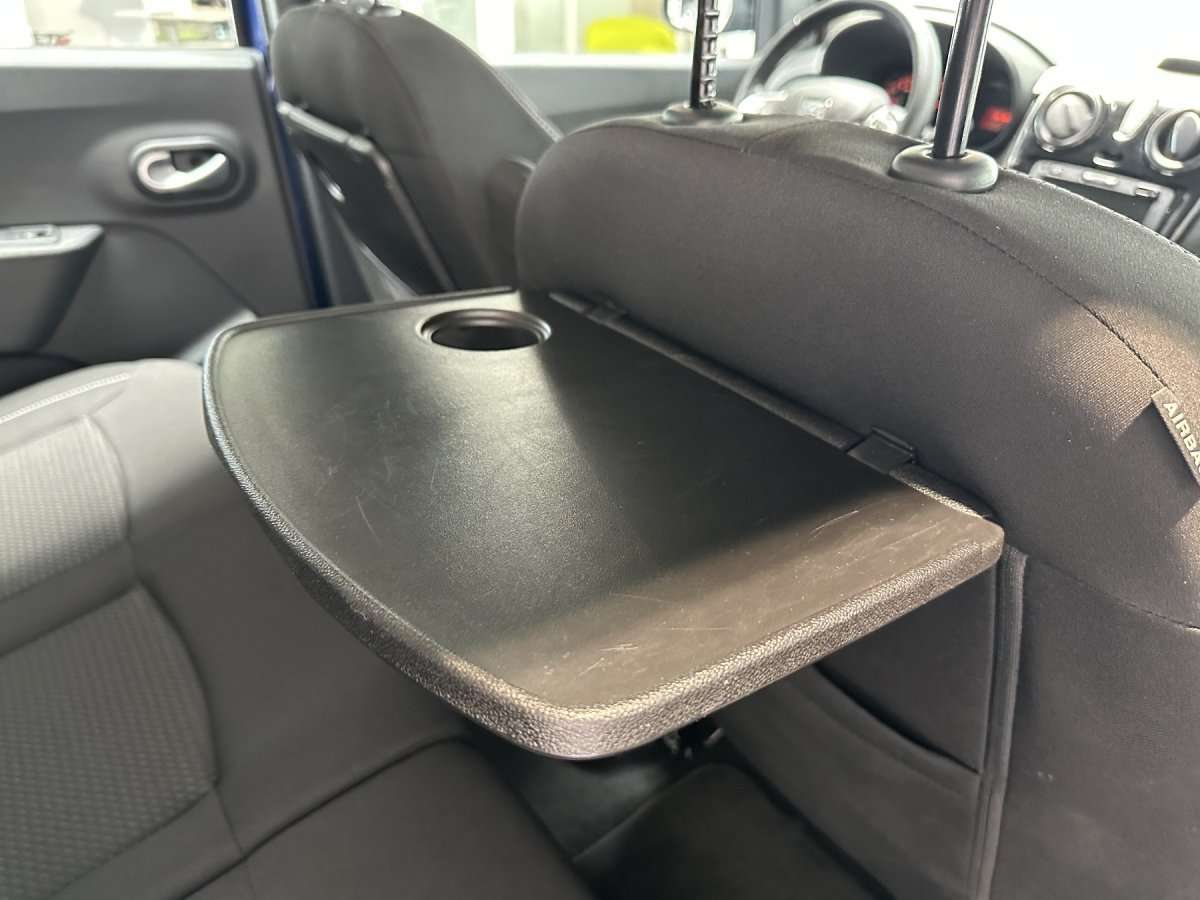 Fahrzeugbild eines Dacia Lodgy