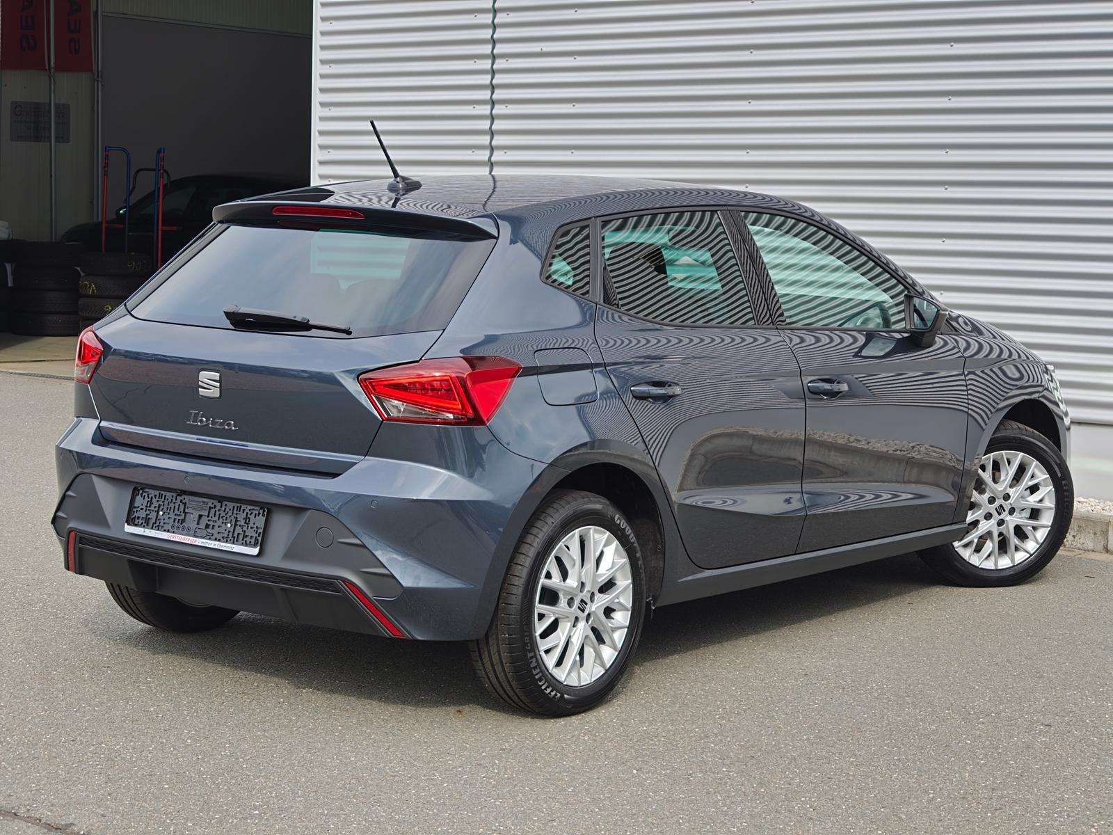 Fahrzeugbild eines SEAT Ibiza