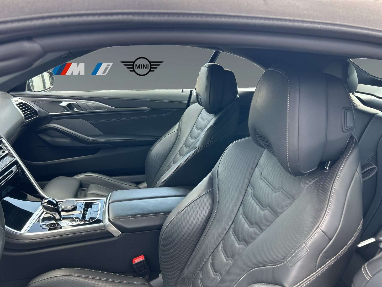 Fahrzeugbild eines BMW 8er-Reihe