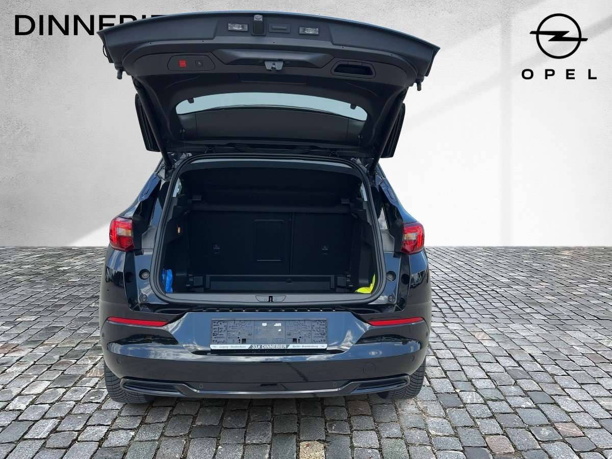 Fahrzeugbild eines Opel Grandland X