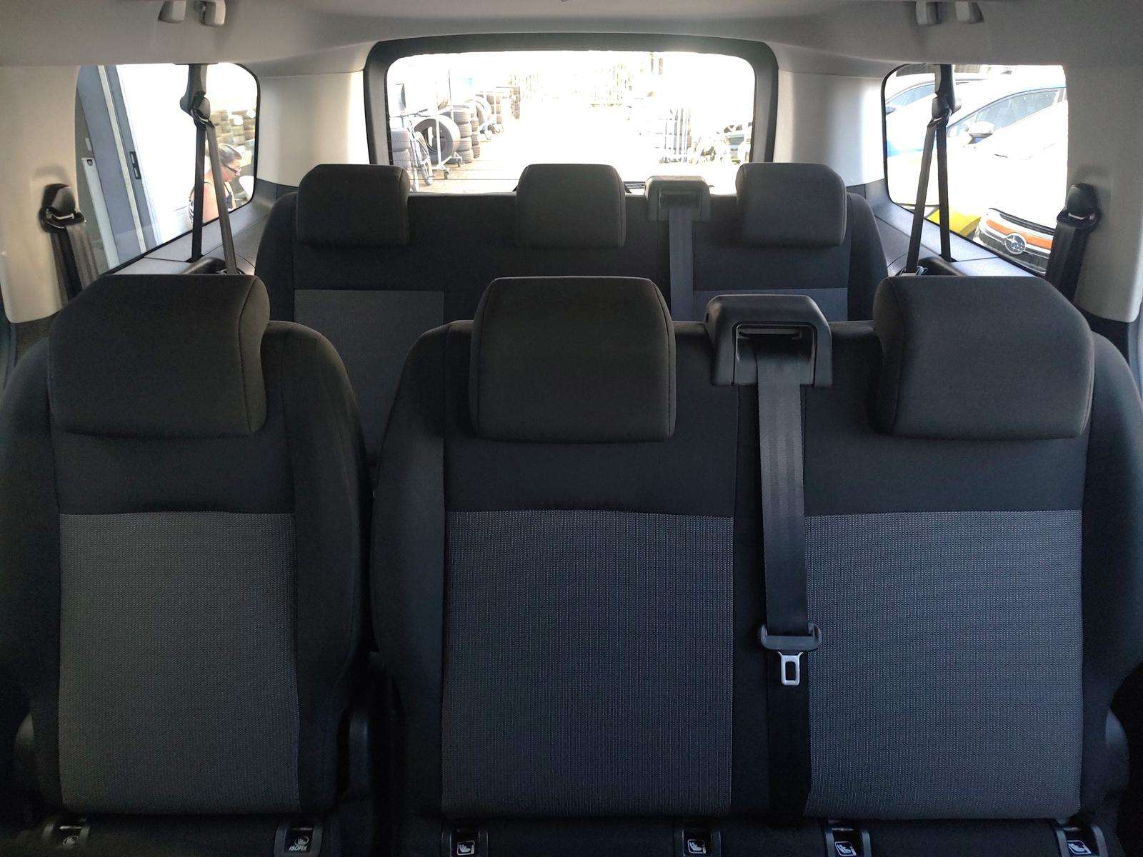 Fahrzeugbild eines Opel Vivaro