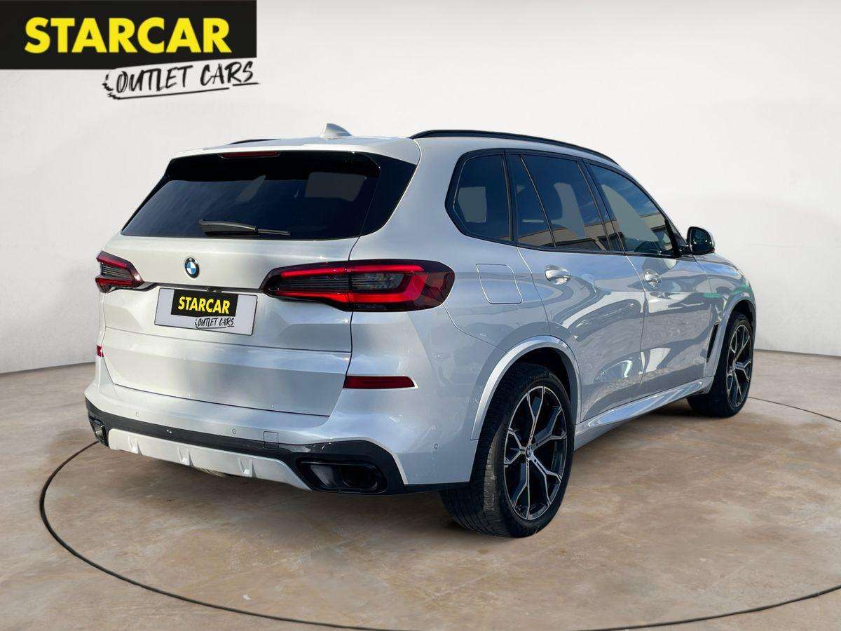 Fahrzeugbild eines BMW X5