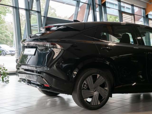 Fahrzeugbild eines Nissan Ariya