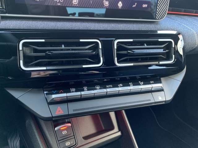 Fahrzeugbild eines Renault 5 E-TECH