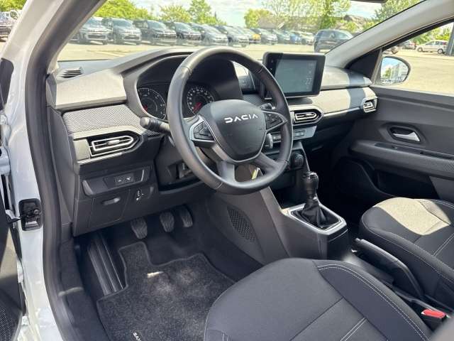 Fahrzeugbild eines Dacia Sandero