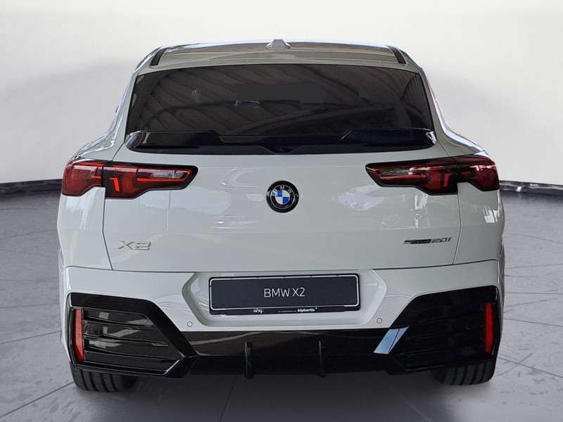Fahrzeugbild eines BMW X2