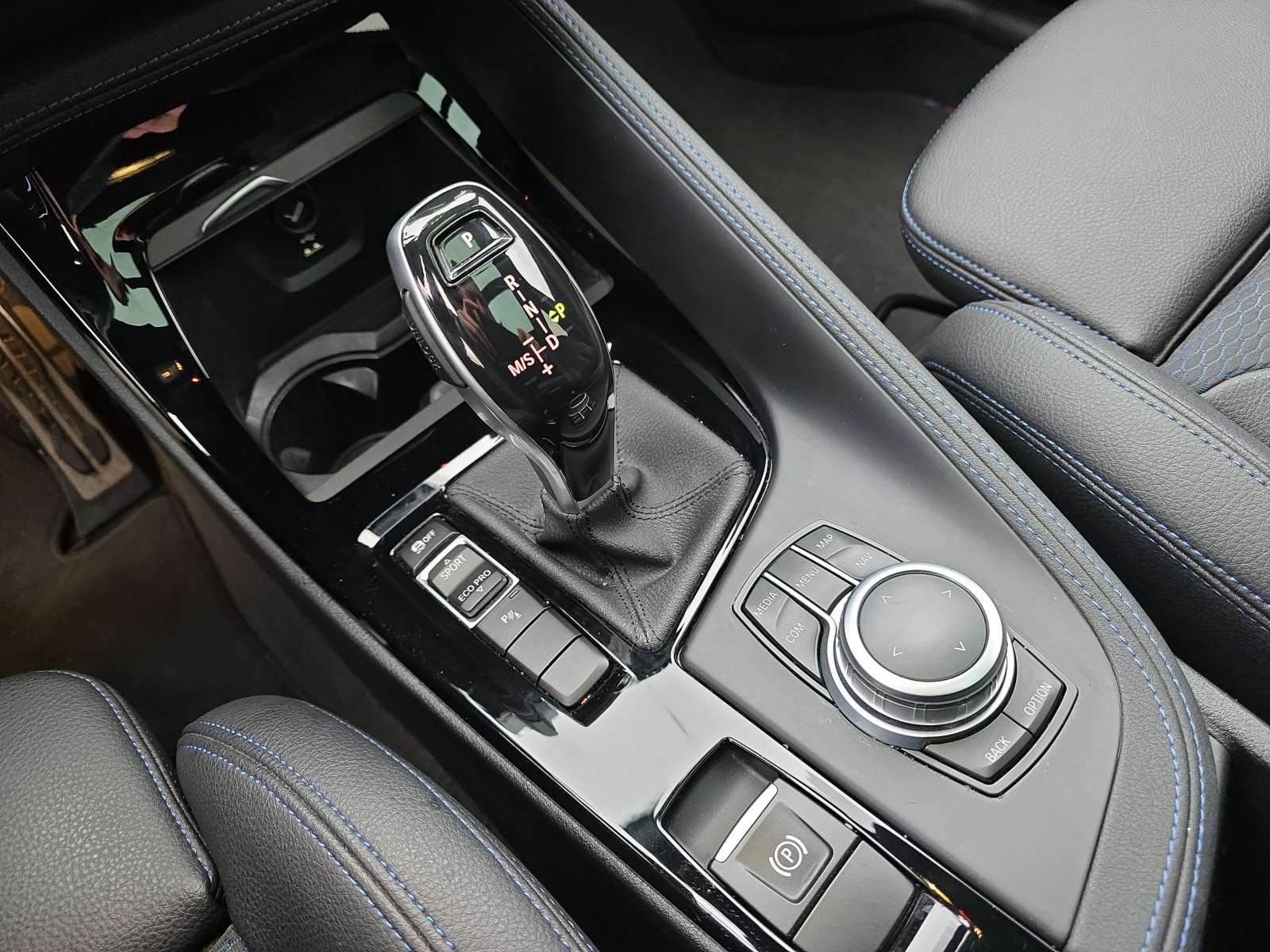 Fahrzeugbild eines BMW X2