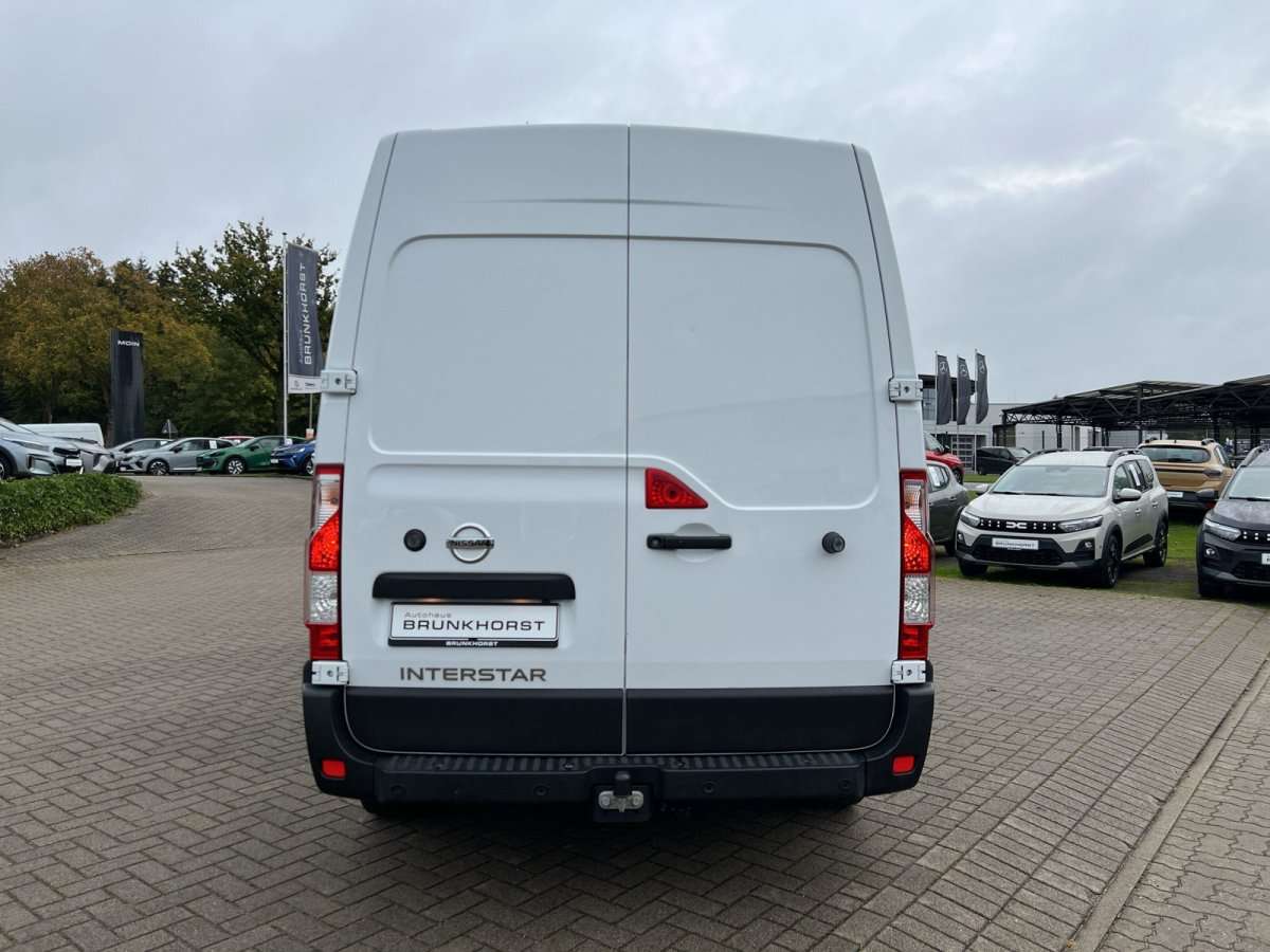 Fahrzeugbild eines Nissan Interstar