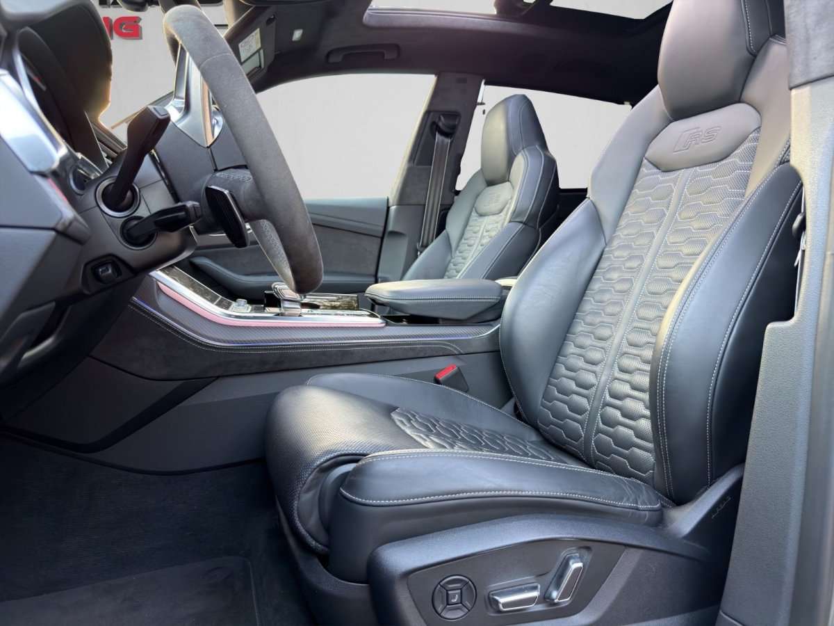 Fahrzeugbild eines Audi RS Q8