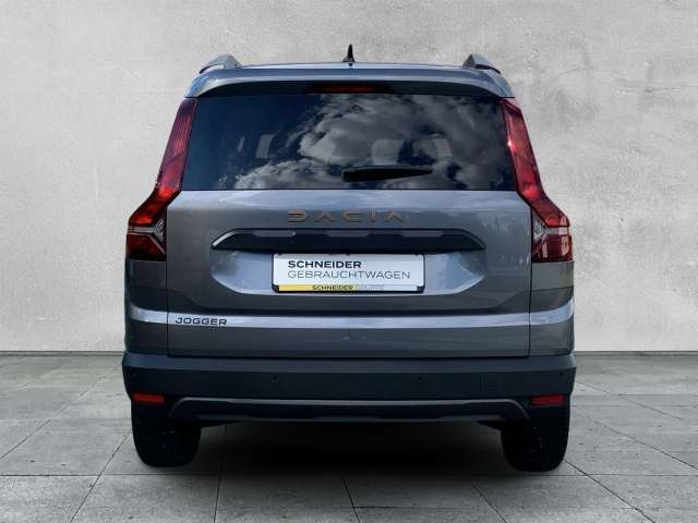 Fahrzeugbild eines Dacia Jogger