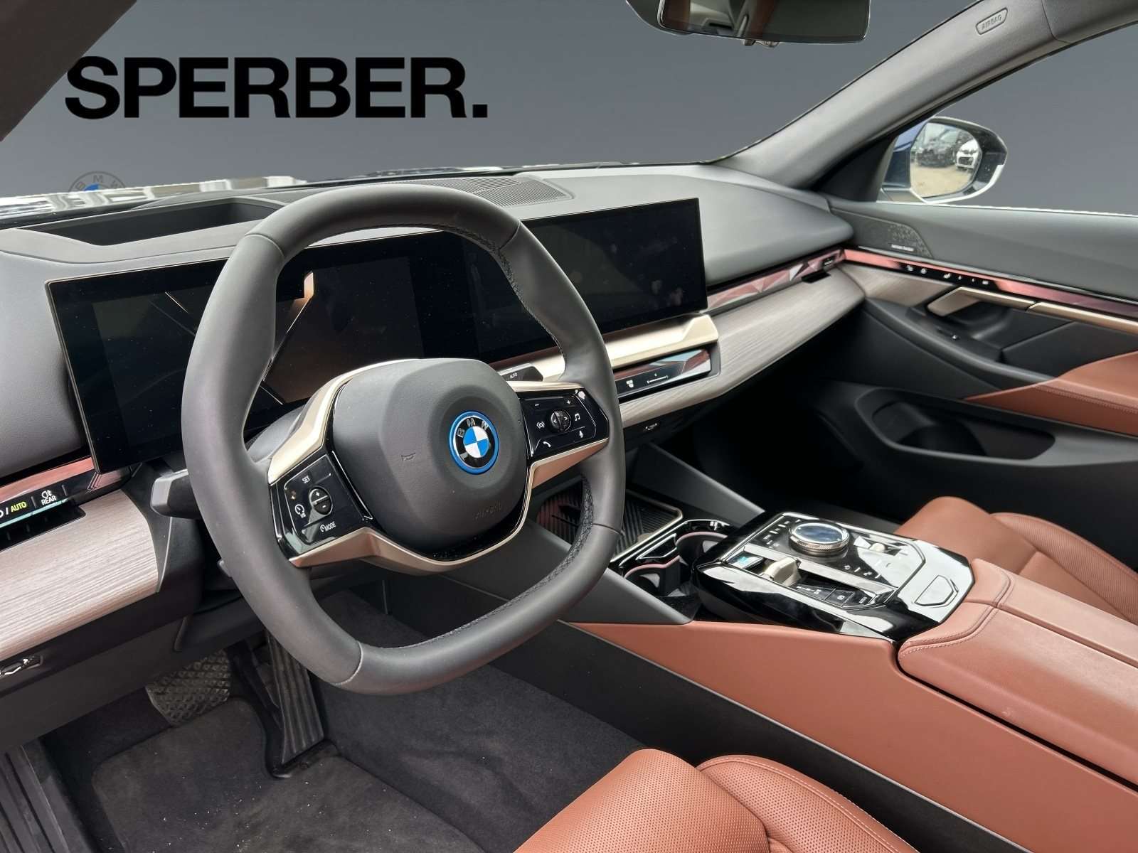 Fahrzeugbild eines BMW i5